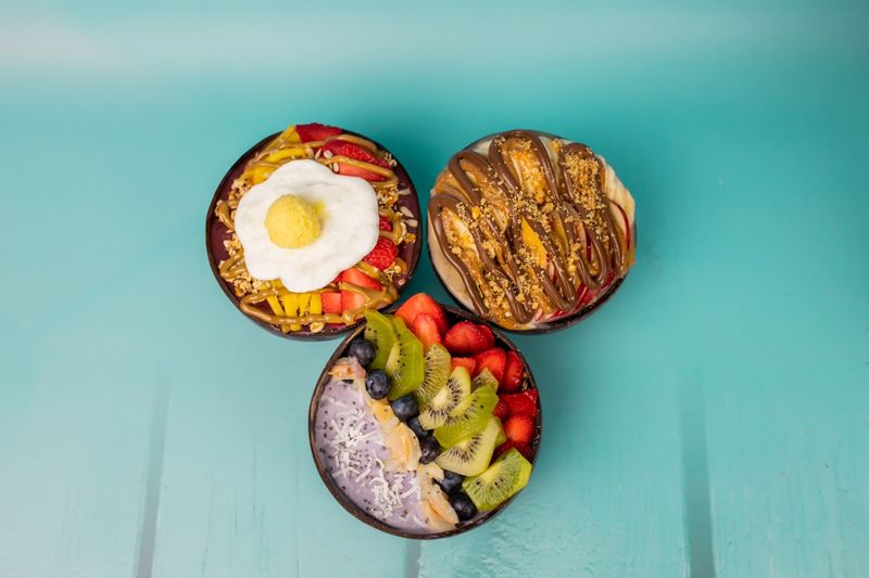 Smoothie Bowls Fresh Juices and Coffee Turn It Into a Full Stop