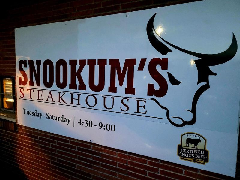 Snookum's Steakhouse — Henderson