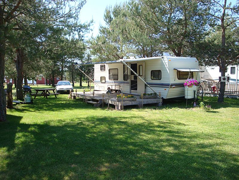 Spacious RV and tent camping options Spacious RV and tent camping options