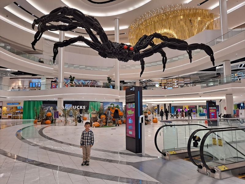 Spend a full indoor-entertainment day at American Dream