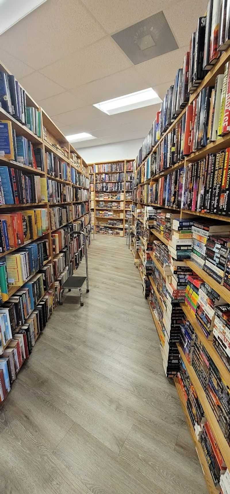 Staff Who Actually Read Books Staff Who Actually Read Books
