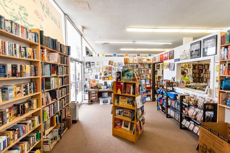 Staff Who Know Books And Actually Help Staff Who Know Books And Actually Help