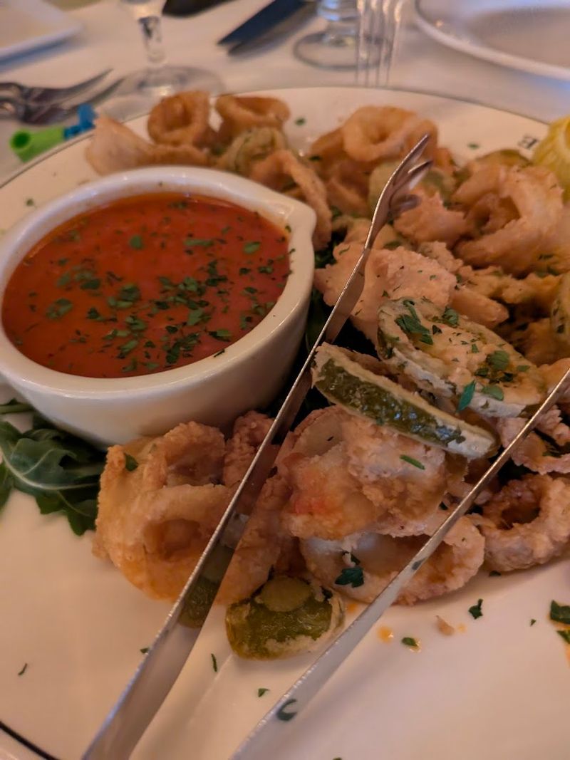 Start With Seafood Before the Steak Arrives Start With Seafood Before the Steak Arrives