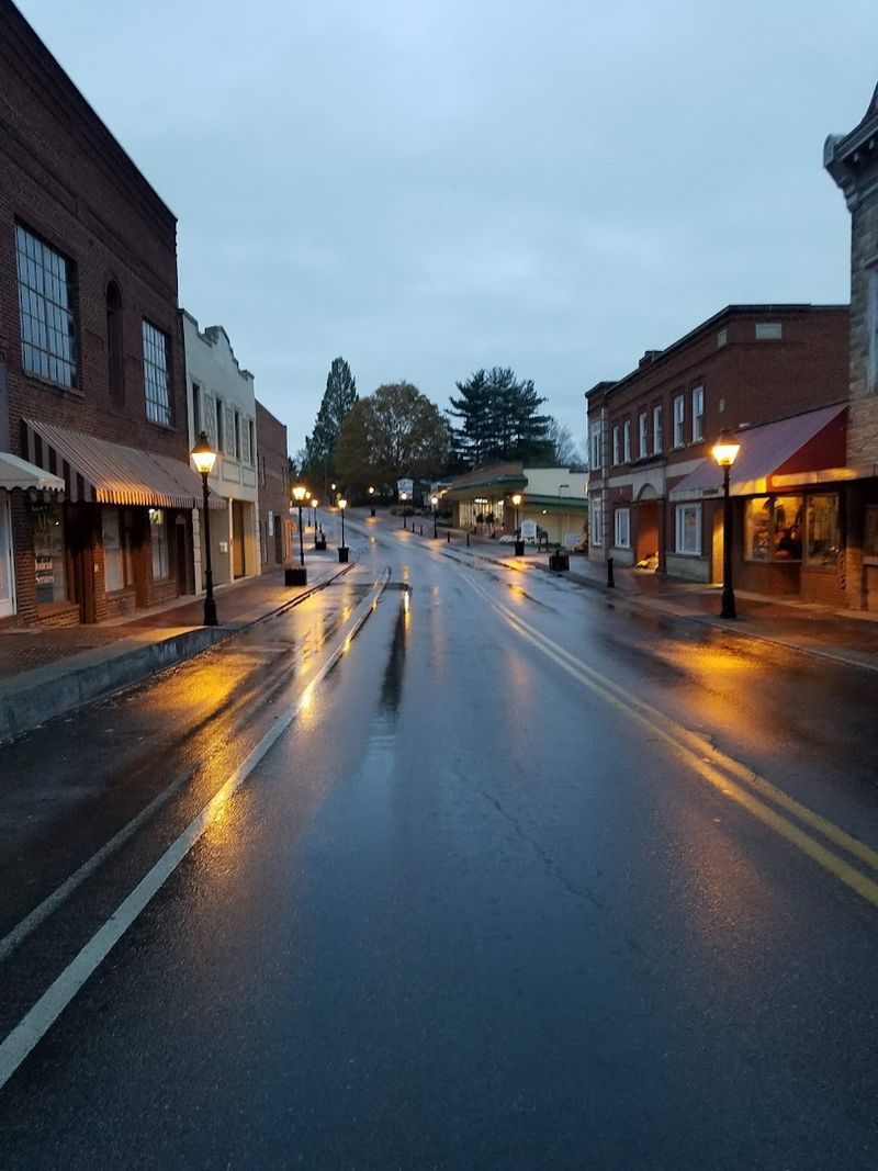 Start Your Summer Journey In One Of Tennessee's Oldest Towns Start Your Summer Journey In One Of Tennessee's Oldest Towns
