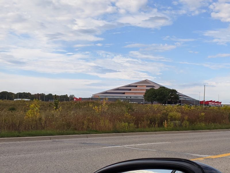 Steelcase Inc. and the Vision Behind the Build Steelcase Inc. and the Vision Behind the Build
