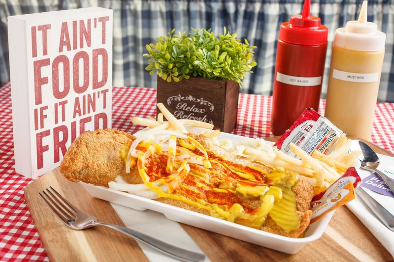 Step Inside A No-Frills Spot Where The Food Does The Talking Step Inside A No-Frills Spot Where The Food Does The Talking