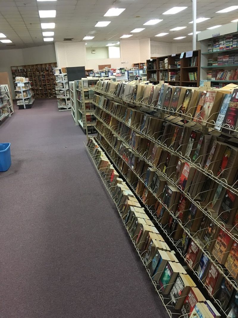 Step Inside Book Cellar And You'll See Why Locals Love It Step Inside Book Cellar And You'll See Why Locals Love It
