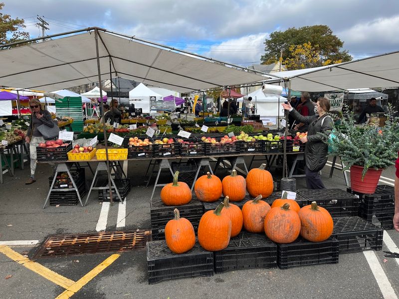 Summit Farmers Market