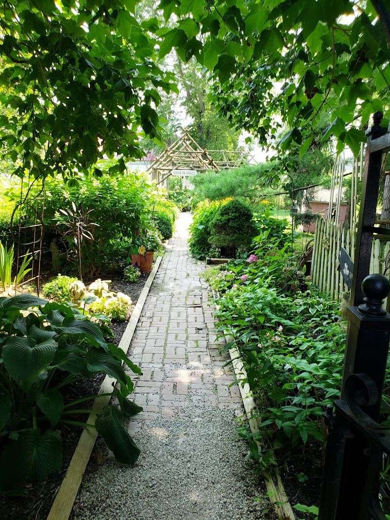 The Indiana Garden Paths Deserve Their Own Time Slot