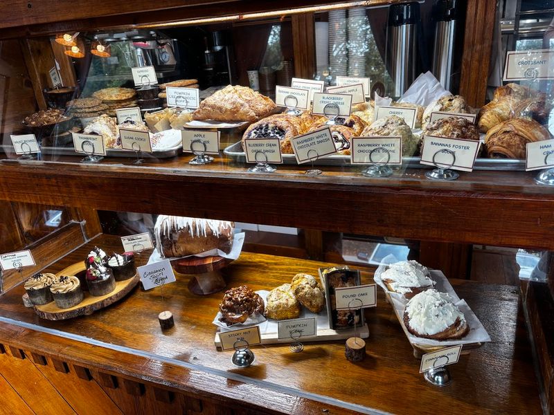 Tellico Grains Bakery — Tellico Plains