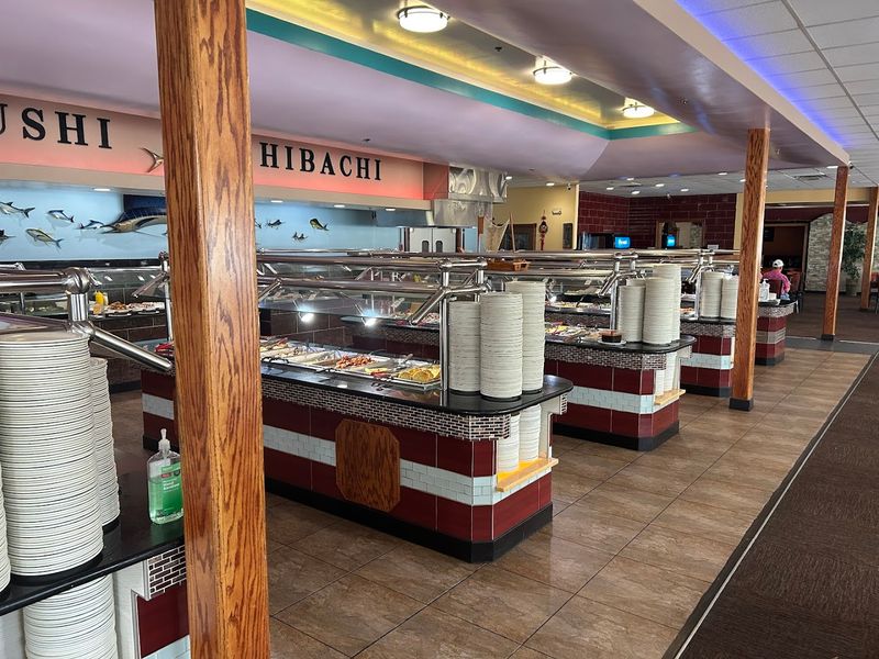 Ten Ten Buffet Grill & Sushi