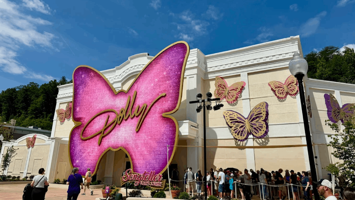 Tennessee's Beloved Theme Park Was Just Crowned Best in the U.S. Again—Sorry, Disney!