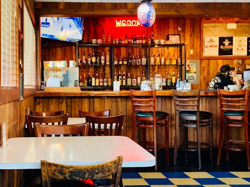 That Authentic Dive Bar Vibe That Authentic Dive Bar Vibe