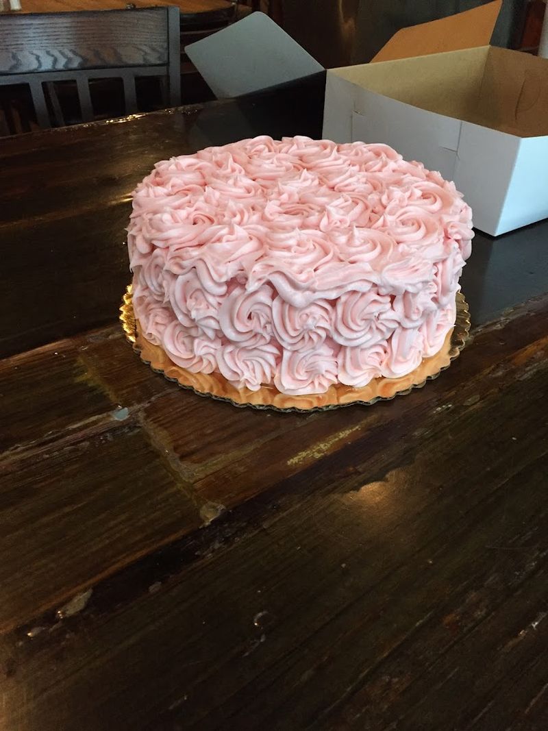 That Legendary Strawberry Cake Everyone Talks About
