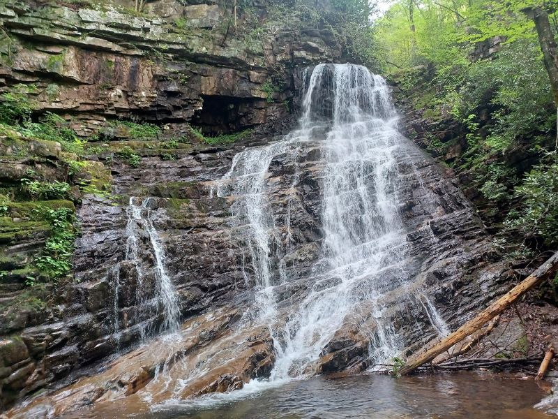 The 2.5-Mile Hike Leads To One Of East Tennessee's Prettiest Waterfalls