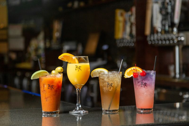 The Bar Scene and Cocktail Program The Bar Scene and Cocktail Program