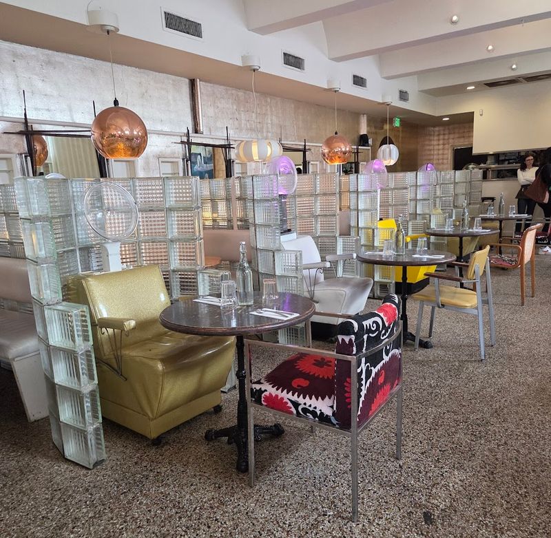 The Beauty Shop — Memphis