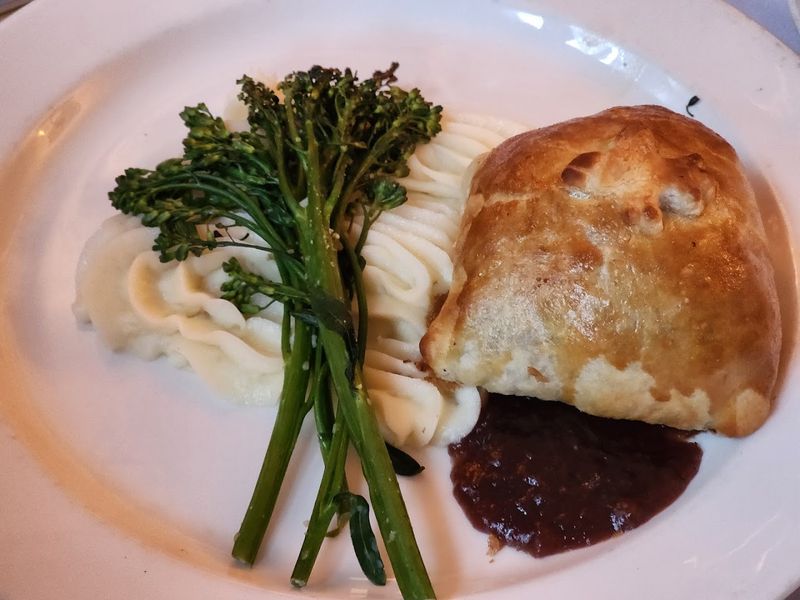 The Beef Wellington and Other Menu Standouts Worth Ordering