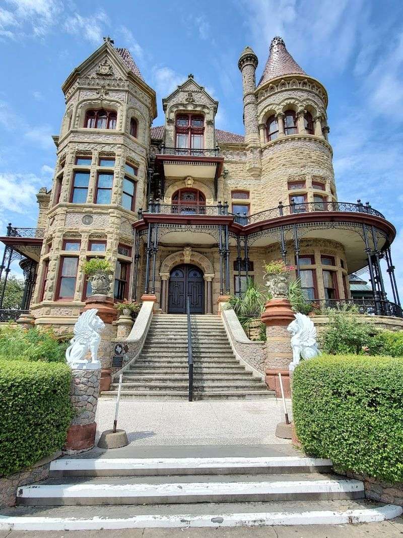 The Bishop's Palace (Galveston) The Bishop's Palace (Galveston)
