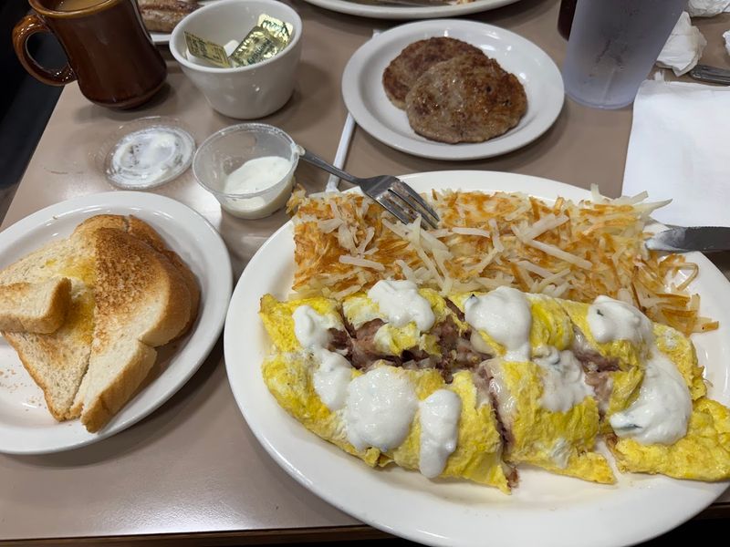 The Breakfast Menu That Keeps People Coming Back