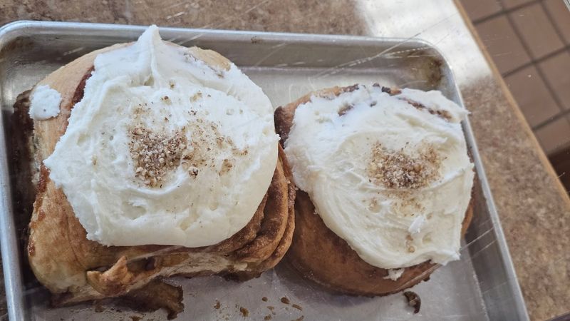 The Cinnamon Roll That Stops Traffic on US-23