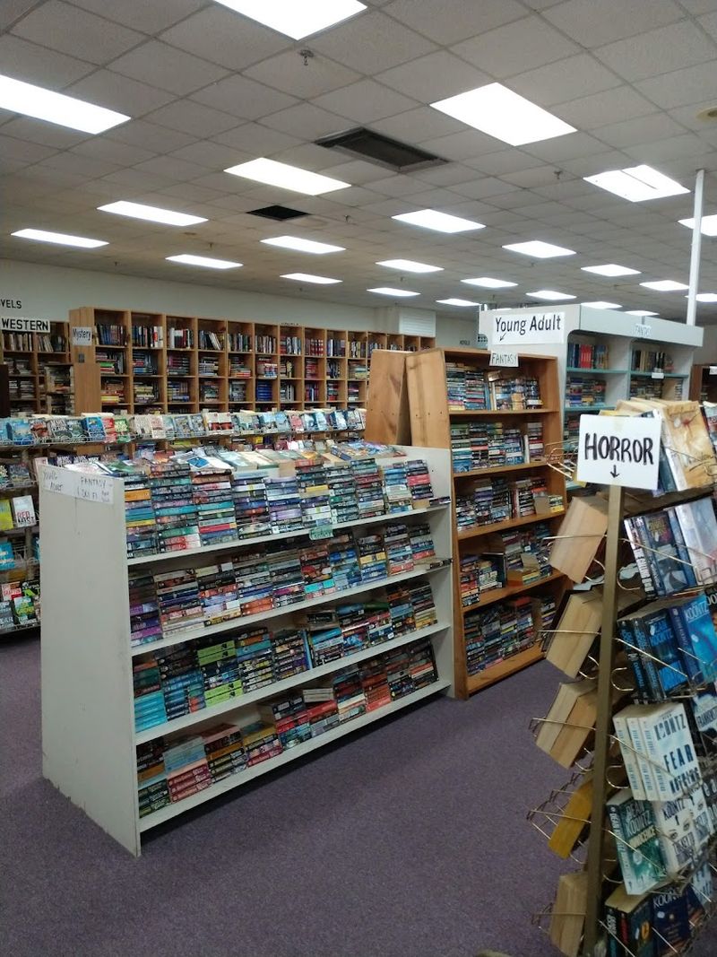 The Cozy, Nostalgic Charm Makes Browsing Even Better The Cozy, Nostalgic Charm Makes Browsing Even Better
