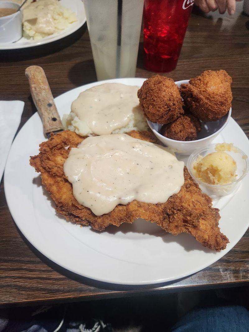 The Crispy Fried Chicken That Keeps Locals Coming Back The Crispy Fried Chicken That Keeps Locals Coming Back