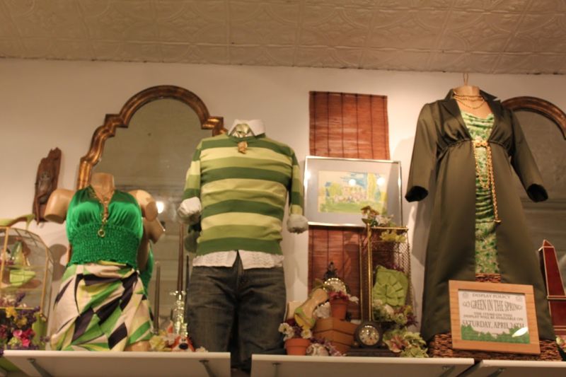 The Curated Clothing Racks That Keep Shoppers Coming Back The Curated Clothing Racks That Keep Shoppers Coming Back
