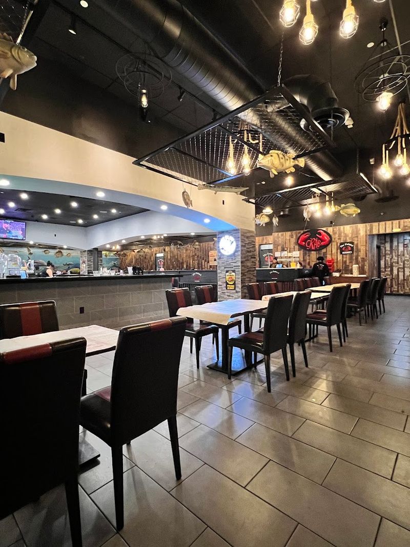 The East Brunswick mall spot that feels like a seafood escape The East Brunswick mall spot that feels like a seafood escape