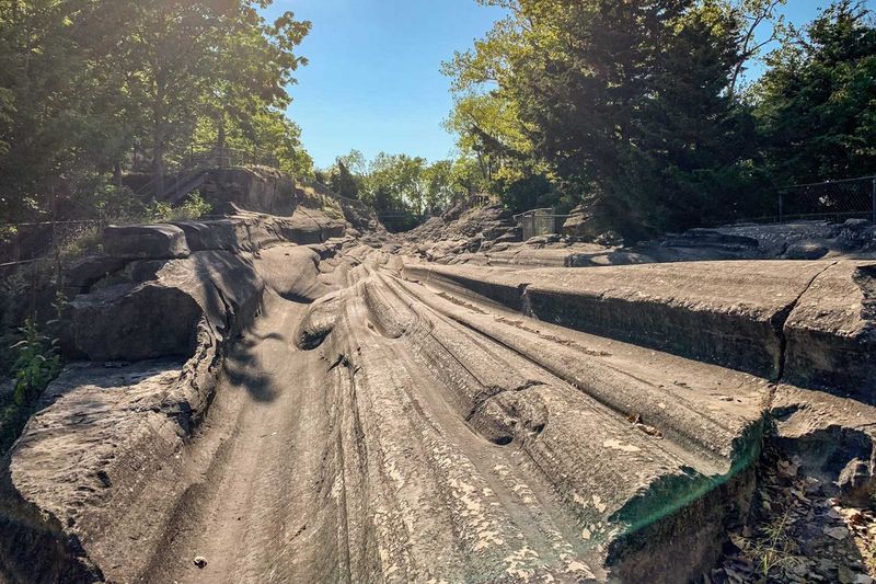 The Famous Glacial Grooves
