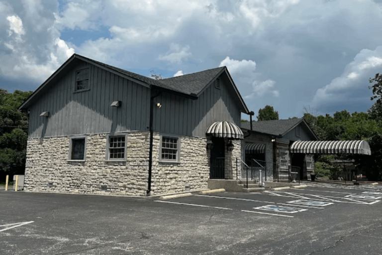 The Filet Mignon at This Tennessee Restaurant Is So Good, You’ll Crave It Year-Round