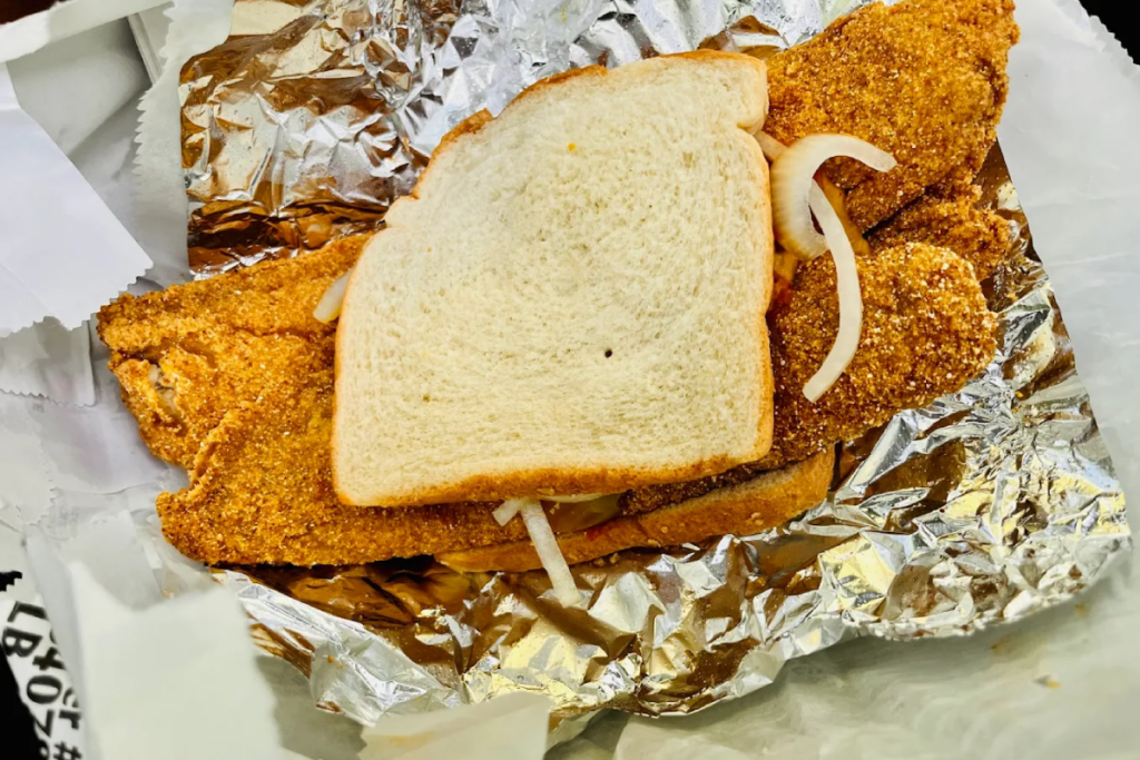 The Fish Sandwich At This No-Frills Tennessee Restaurant Has A Loyal Following For A Reason