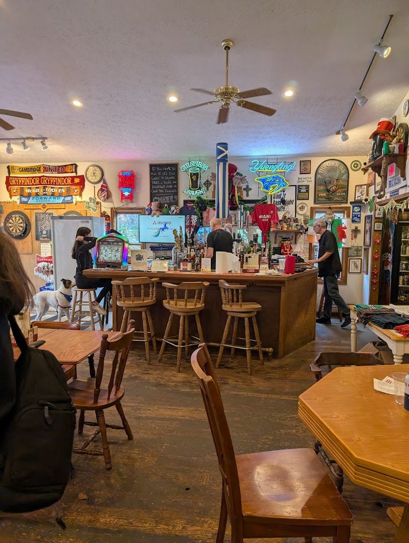 The Fox & Parrot Tavern — Gatlinburg