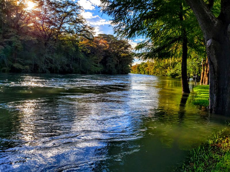 The Guadalupe River Bend The Guadalupe River Bend