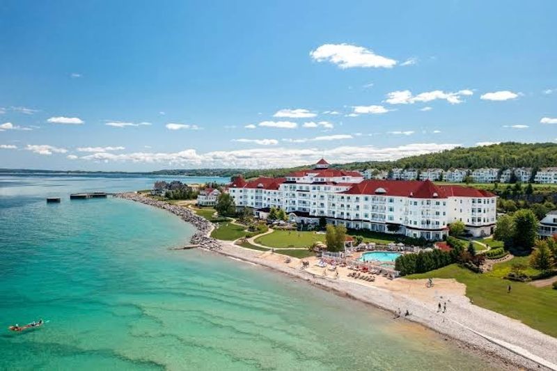 The Inn at Bay Harbor – Bay Harbor, Emmet