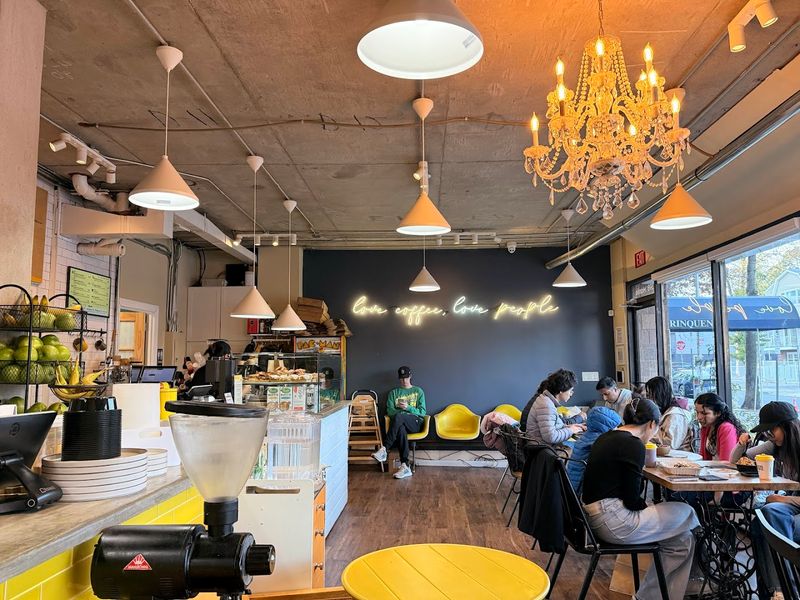 The Jersey City Cafe Turning Brunch Into a Downtown Detour The Jersey City Cafe Turning Brunch Into a Downtown Detour