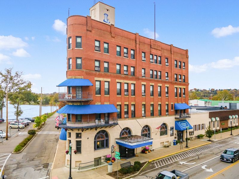 The Lafayette Hotel, Marietta