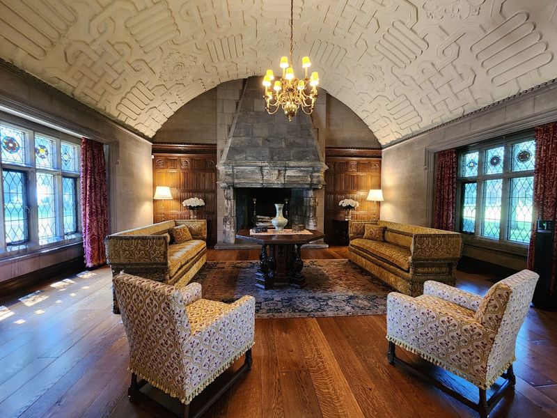 The Main Residence Tour The Main Residence Tour
