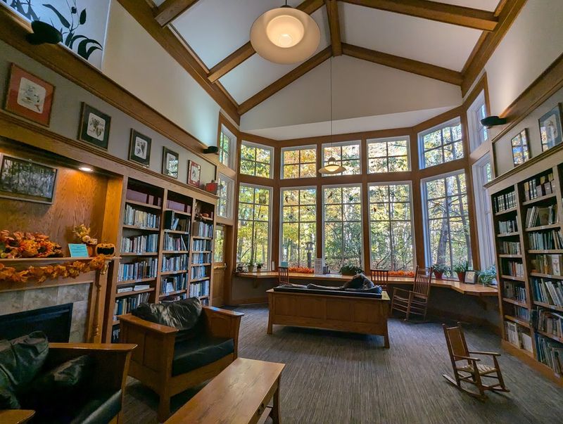 The Nature Center Adds a Cozy Indoor Pause The Nature Center Adds a Cozy Indoor Pause