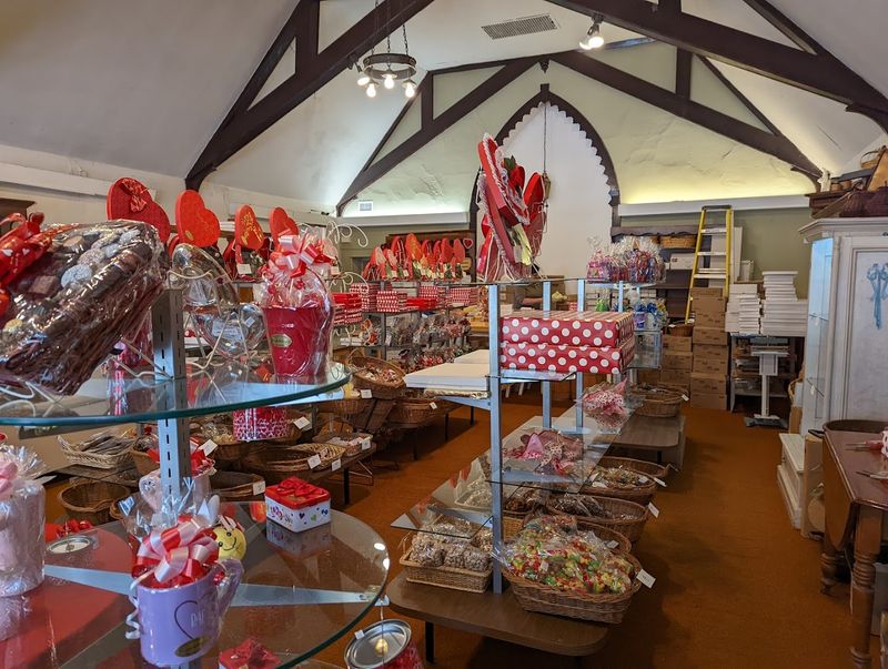 The Old School Candy Shop Feeling You Can’t Fake The Old School Candy Shop Feeling You Can’t Fake