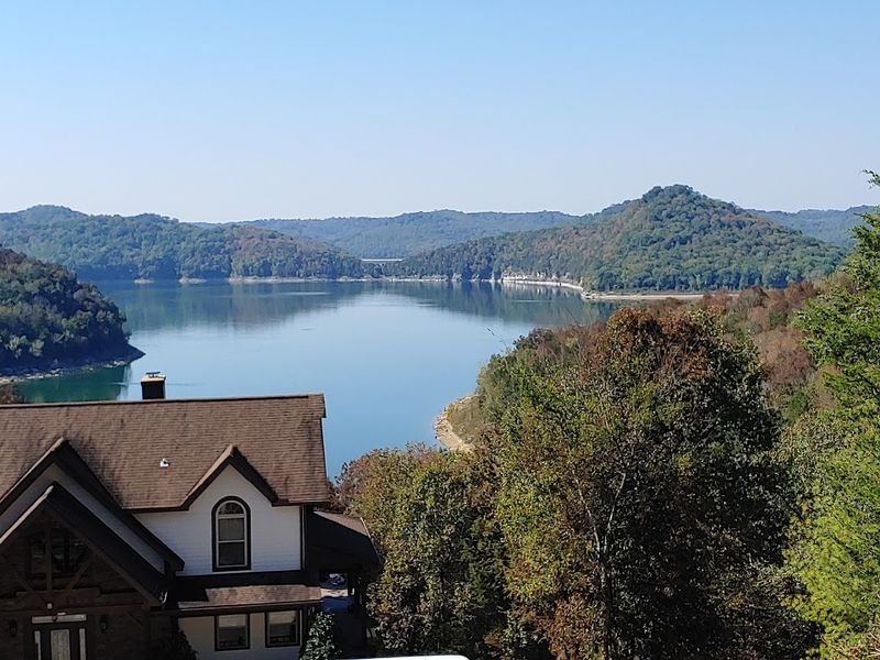 The Scenic Overlook That Makes the Drive Worth It The Scenic Overlook That Makes the Drive Worth It