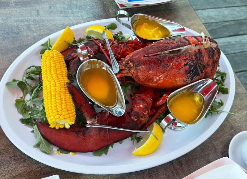 The Seafood Platters That Look Like They Were Built For a Crowd The Seafood Platters That Look Like They Were Built For a Crowd