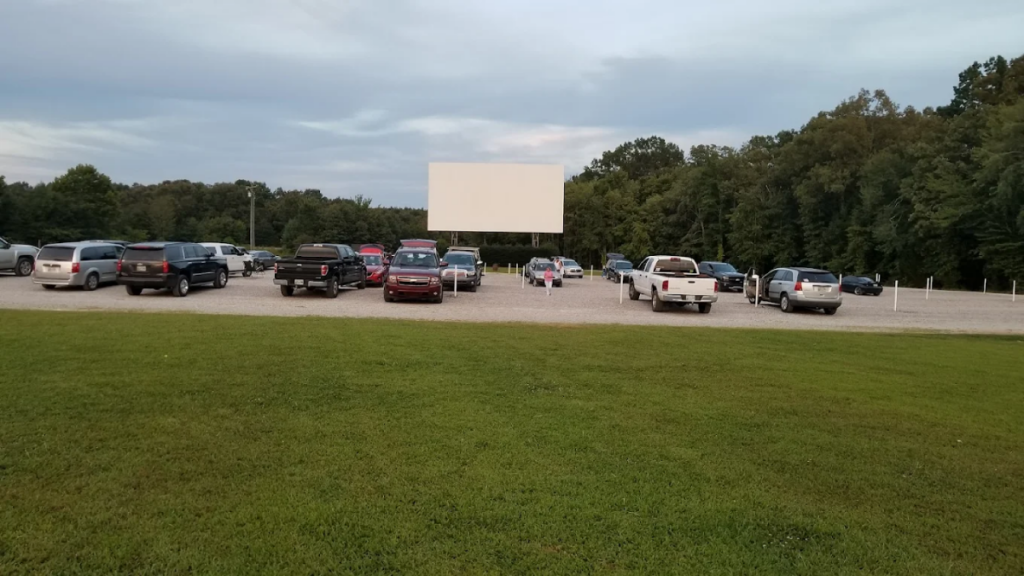 The Tennessee Drive-In That Proves the Best Movie Nights Happen Outside