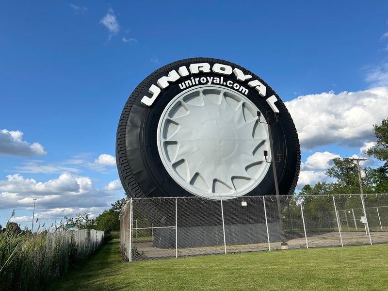 The Uniroyal Giant Tire, Allen Park The Uniroyal Giant Tire, Allen Park