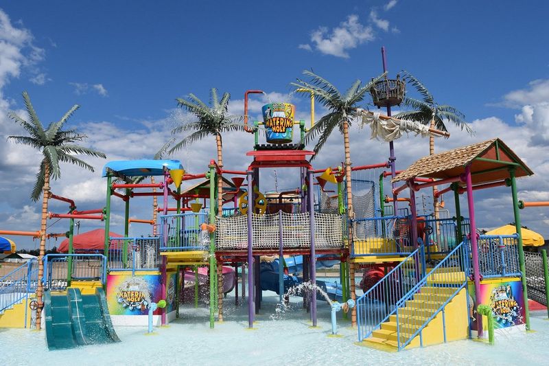 The Watering Hole Safari and Waterpark, Port Clinton