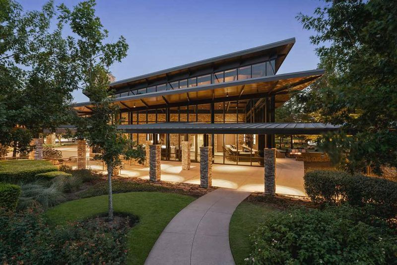 The Woodlands Resort (The Woodlands)