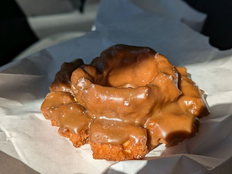 The apple fritter that earns its own fan club The apple fritter that earns its own fan club
