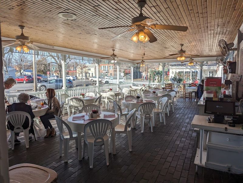 The charm of dining in historic Kimmswick