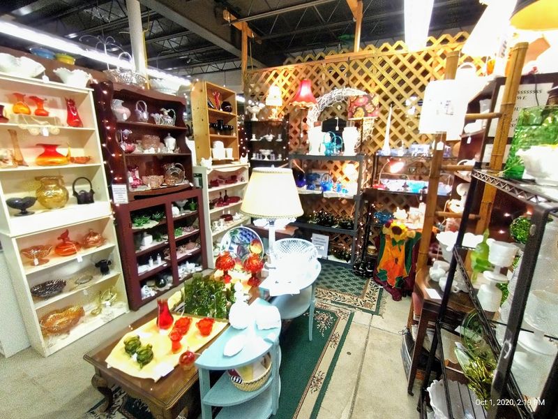 The glassware and small collectible finds stand out The glassware and small collectible finds stand out
