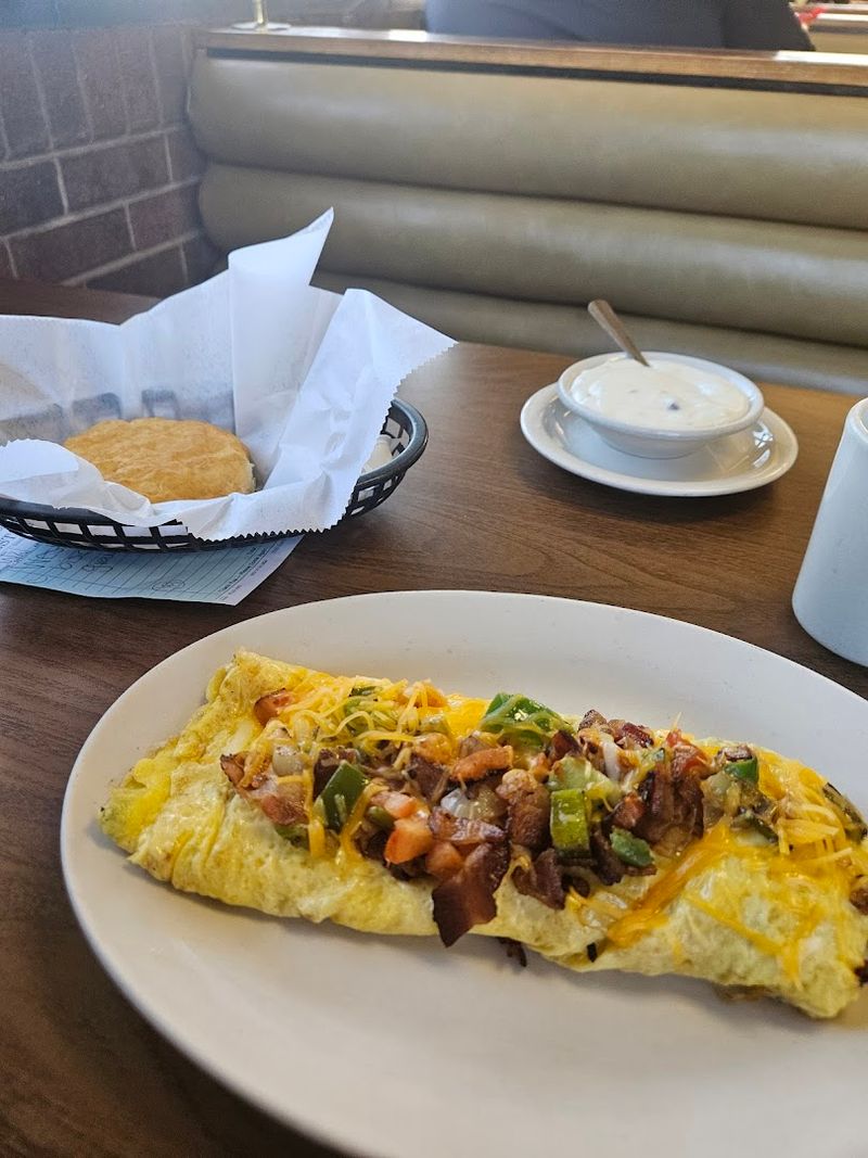 The hours make it perfect for an early comfort-food run The hours make it perfect for an early comfort-food run